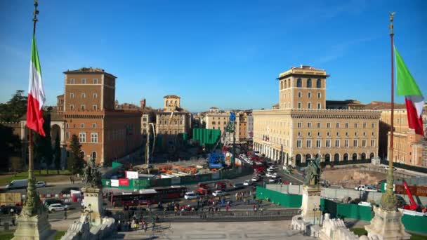 Piazza Venezia View Vittoriano Panorama Rome Italian Flags — Stock Video