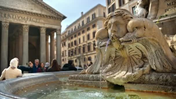 Рим Италия Февраля 2024 Года Фонтан Пантеон Перед Римским Пантеоном — стоковое видео