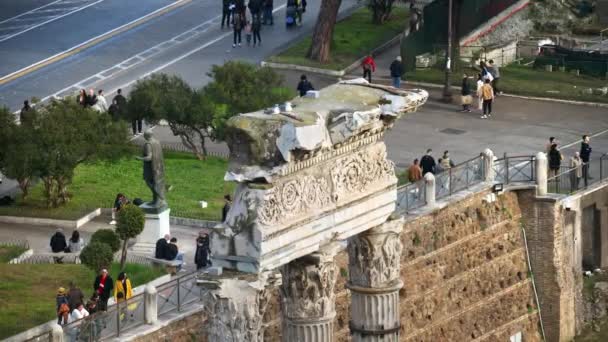 Roma Italia Februari 2024 Reruntuhan Romawi Kuno Dengan Orang Orang — Stok Video