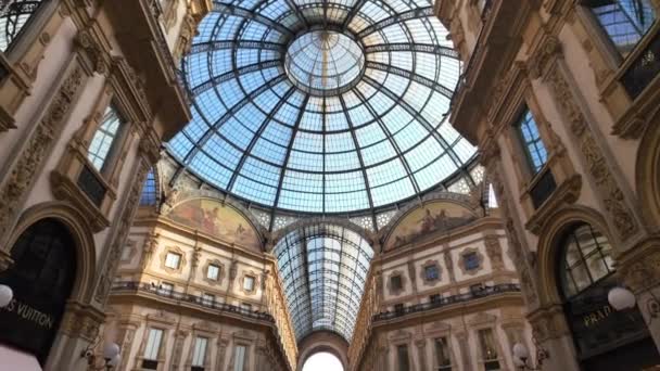 Milánó Olaszország 2024 Április Vittorio Emanuele Galéria Csúcsa — Stock videók