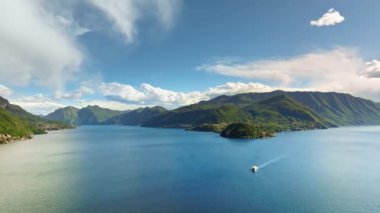 Como Gölü manzaralı, gündüz vakti İtalya