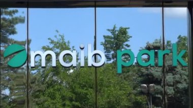 Chisinau, Moldova - 20 Mayıs 2024: Moldova Agroindbank 'in şehir merkezindeki logosu