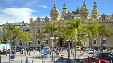 Monte Carlo, Monaco - 6 Haziran 2024: Monte-Carlo Kumarhanesinin sokak manzarası