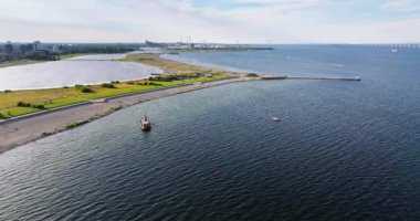 Danimarka, Kopenhag 'daki Amager Sahil Parkı' nın hava aracı görüntüsü.