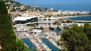 Fransa 'nın Cannes Limanı' na yanaşan gemilerin hava görüntüsü