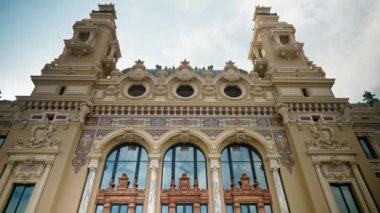 Monte-Carlo Operası 'nın gündüz yüzü.