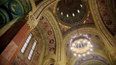 Romanya 'nın Alba Iulia kentindeki Crowning Katedrali' nin içi