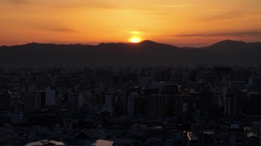 Kyoto, Japonya 'da gün batımında hava aracı görüntüsü