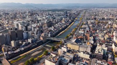 Kyoto, Japonya 'nın gündüz hava aracı görüntüsü