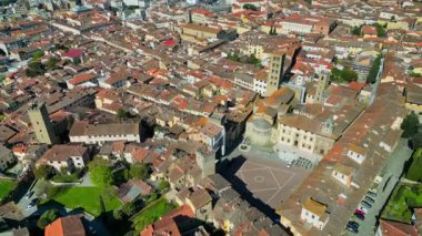 İtalya 'nın Arezzo kentindeki Laymen Miras Kardeşliği Müzesi' nin hava aracı görüntüsü