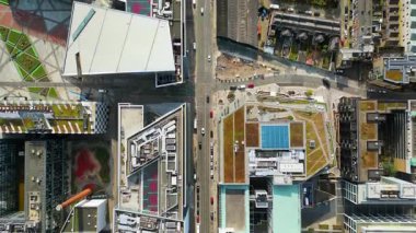 Dublin 'in Büyük Kanal Rıhtımı' nın ve Rıhtım bölgesindeki modern mimarinin insansız hava aracı görüntüsü.