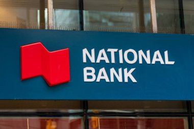 Ottawa, Kanada - 10 Kasım 2022: Kanada Ulusal Bankası şehir merkezinde pano inşa ediyor