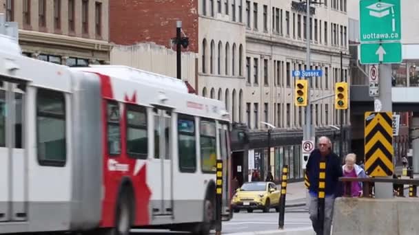 Ottawa Canada Novembre 2022 Trafficato Traffico Rideau Nel Quartiere Del — Video Stock