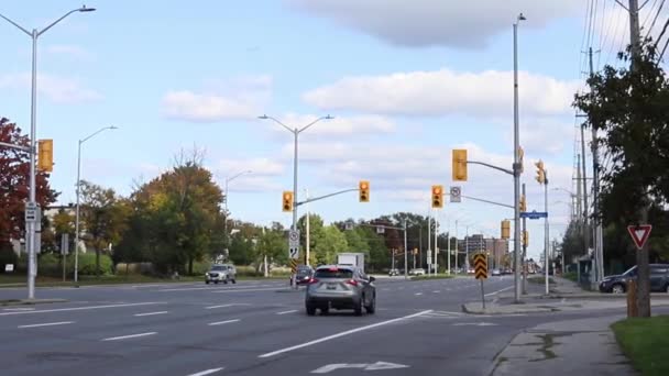 Ottawa Canada October 2021 Traffic City Cars Road Crossroads Traffic — Stockvideo