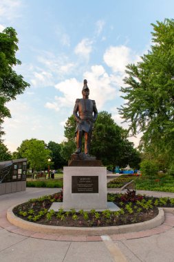 Ottawa, Kanada - 4 Haziran 2024: John By Anıtı, Yarbay, Kraliyet Mühendisleri şehir merkezindeki Major 's Hill Parkı' nda.