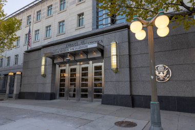 Ottawa, Kanada - 17 Ekim 2024: Amerika Birleşik Devletleri 'nin Ottawa Büyükelçiliği