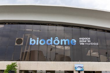 Montreal, Kanada - 6 Temmuz 2025: Montreal Biodome Quebec 'in dış binası.
