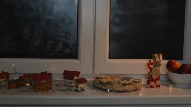 Різдвяний Домашній Інтер Ялинкою Крупним Планом Вафлі Звисають Декоративної Ялинки — стокове відео