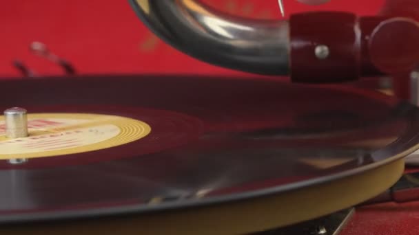 Music Concept Old Gramophone Dark Background Retro Gramophone Retro Styled — Stock Video