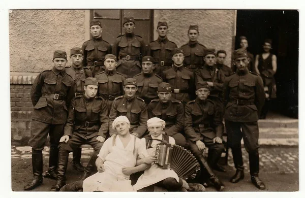 Чехословак Республика Circa 1938 Группа Солдат Винтажное Фото 1938 — стоковое фото