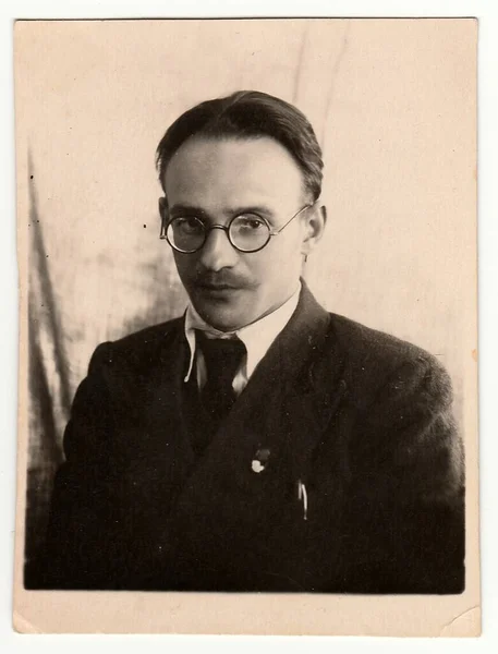 Rybinsk Urss Circa 1950 Retrato Vintage Homem Com Óculos — Fotografia de Stock