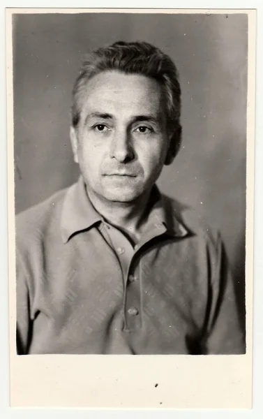 Sssr Cca Roku 1980 Vintage Portrétní Fotografie Ukazuje Zralý Muž — Stock fotografie