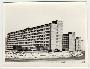 SSCB - 1970'li yıllarda yaklaşık: Vintage fotoğraf gösterileri inşaat daire SSCB'de bloklarının. Kış saati.