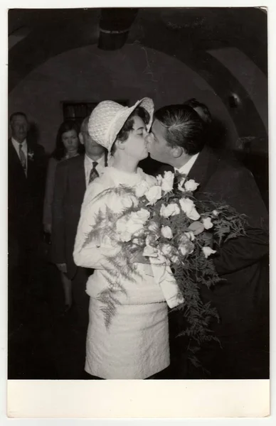 Çekoslovak Sosyalist Cumhuriyeti Yaklaşık 1970 Bir Vintage Fotoğraf Düğün Fotoğrafı — Stok fotoğraf