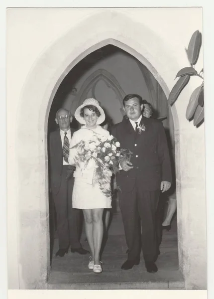 Чехословацька Соціалістична Республіка Близько 1970 Старовинні Фото Показує Весільну Фотографію — стокове фото