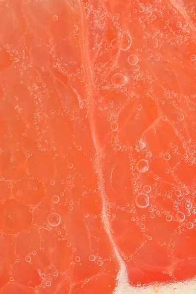 Φέτα Ώριμου Γκρέιπφρουτ Νερό Κοντινό Πλάνο Του Γκρέιπφρουτ Υγρό Φυσαλίδες — Φωτογραφία Αρχείου