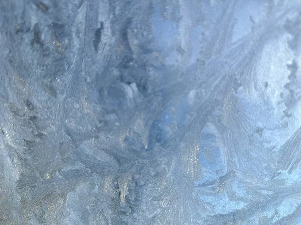 Zamrzlé Okno Modrými Ledovými Květy Pozadí — Stock fotografie
