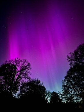 Kuzey ışıkları ya da gökyüzündeki Aurora borealis