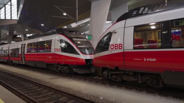 Vídeň Rakousko Ledna 2023 Vlak Hlavním Nádraží Vídni Vlak Dojíždějící — Stock video