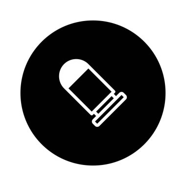 Yuvarlak bir dairenin içindeki merminin minimalist siyah beyaz vektör çizimi cephane, silah ya da savunma gibi kavramları temsil eder..