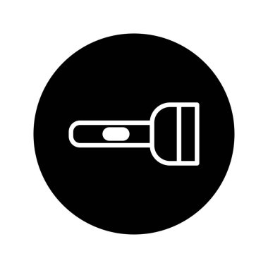 Siyah daire arka planında gösterilen basit bir el feneri ikonu vektör çizimi. Işığı, karanlığı, keşfi temsil eder ve kullanışlı bir acil durum ekipmanı görevi görür..