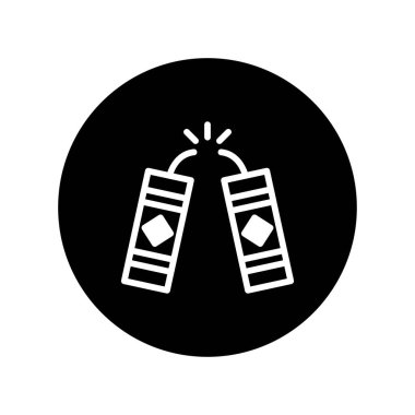 İki dinamit çubuğunun yer aldığı minimalist siyah beyaz bir ikon. Bu görüntü, basit ve göz alıcı bir tasarımda potansiyel tehlike ve patlayıcı gücü temsil ediyor..