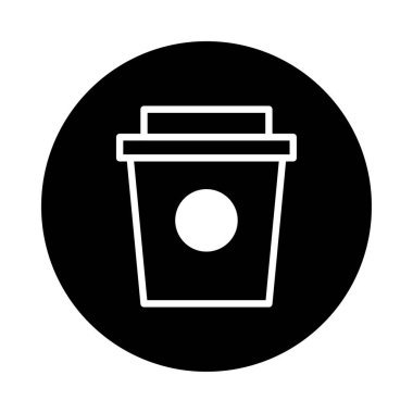 Siyah arka planda minimalist bir kahve fincanı ikonu, basit ve şık bir servis içeceği sunuyor. Kafe ya da restoran tasarımları için ideal.