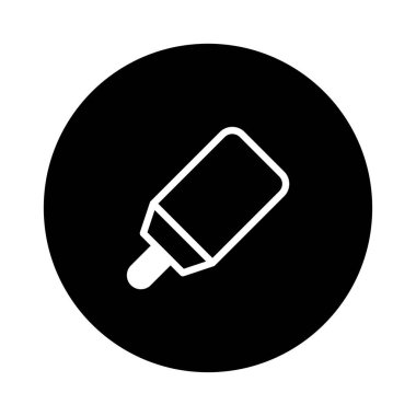 Siyah çemberin arka planına karşı buzlu dondurmanın basit bir siyah beyaz simgesi. Yaza bağlı projeler için harika bir grafik öğesi.