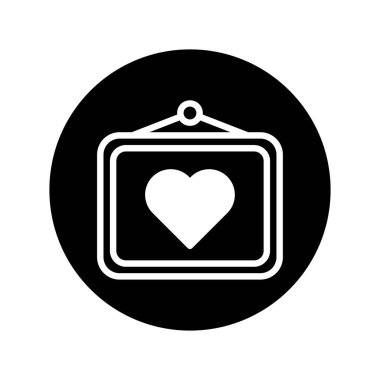 Siyah bir dairede çerçevelenmiş bir kalbin minimalist tasarımı. Sevgi ve sevgiyi aktaran sembolik sanat; grafik tasarım ve dekorasyon için ideal