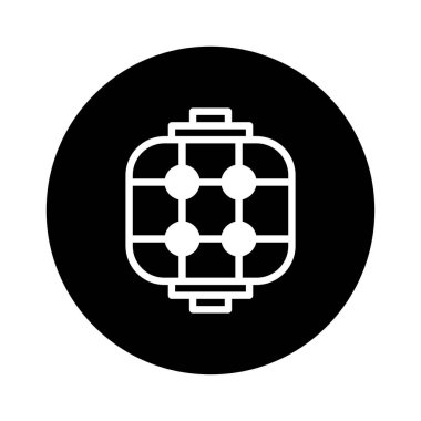 Siyah arka plana karşı bir Çin fenerinin minimalist ikonu kültürel sembolizmi somutlaştırır. Geleneklerin ve şenlikli kutlamaların özünü yakalar..