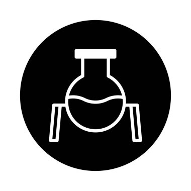 Bu yuvarlak şekilli sıvı ve siyah zemin üzerinde beyaz renk olan laboratuvar cam matara şişesinin bir çizimi. Eğitim içeriği için mükemmel bir grafik kaynak tasarımı ögesi.