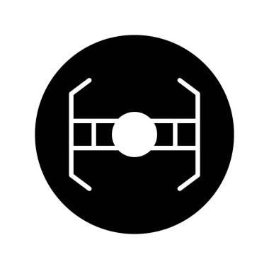 Siyah bir çemberin içinde beyaz bir arkaplana karşı simetrik geometrik şekiller barındıran bir minimalist soyut ikon. Logolar ve grafik tasarımı için ideal.