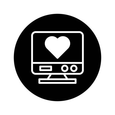 Görüntü bir bilgisayar ekranının basit ve modern bir tasarımını içeriyor. Kalp sembolü, çevrimiçi aşkı, sanal bağlantıları ve teknolojik romantizmi temsil ediyor..