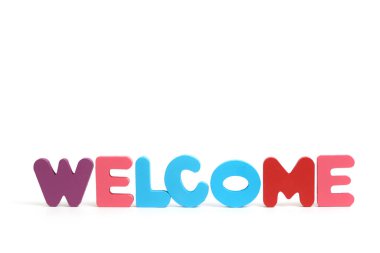 Kelime karşılama çok renkli beyaz arkaplan harfleri