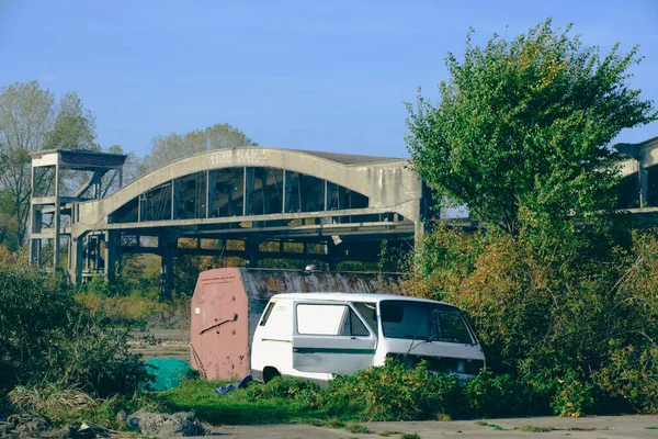 Old Abandoned Car Background Abandoned Destroyed Air Hangar — Stock Photo, Image