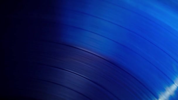 旋转乙烯记录特写 复古背景蓝色 — 图库视频影像