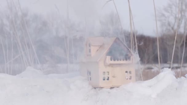 Překližka Napřed Vykouří Dům Pak Zapálí Čerstvém Vzduchu Pojem Požár — Stock video