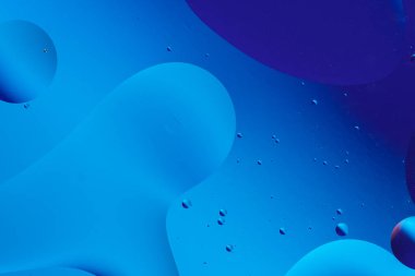 Yumuşak eğimli ve mavi renk paletli soyut resim