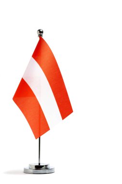 Avusturya bayrağı beyaz arka planda izole edildi