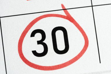 Takvimdeki yükseklik sayısı kırmızı işaretle daire içine alınır